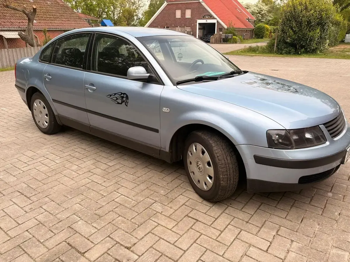 Gebraucht VW Passat 125 PS (91 kW) 2001 Silber Limousine