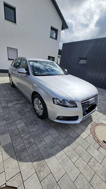 Gebraucht Audi A4 Attraction 120 PS (88 kW) 2010 Silber Kombi