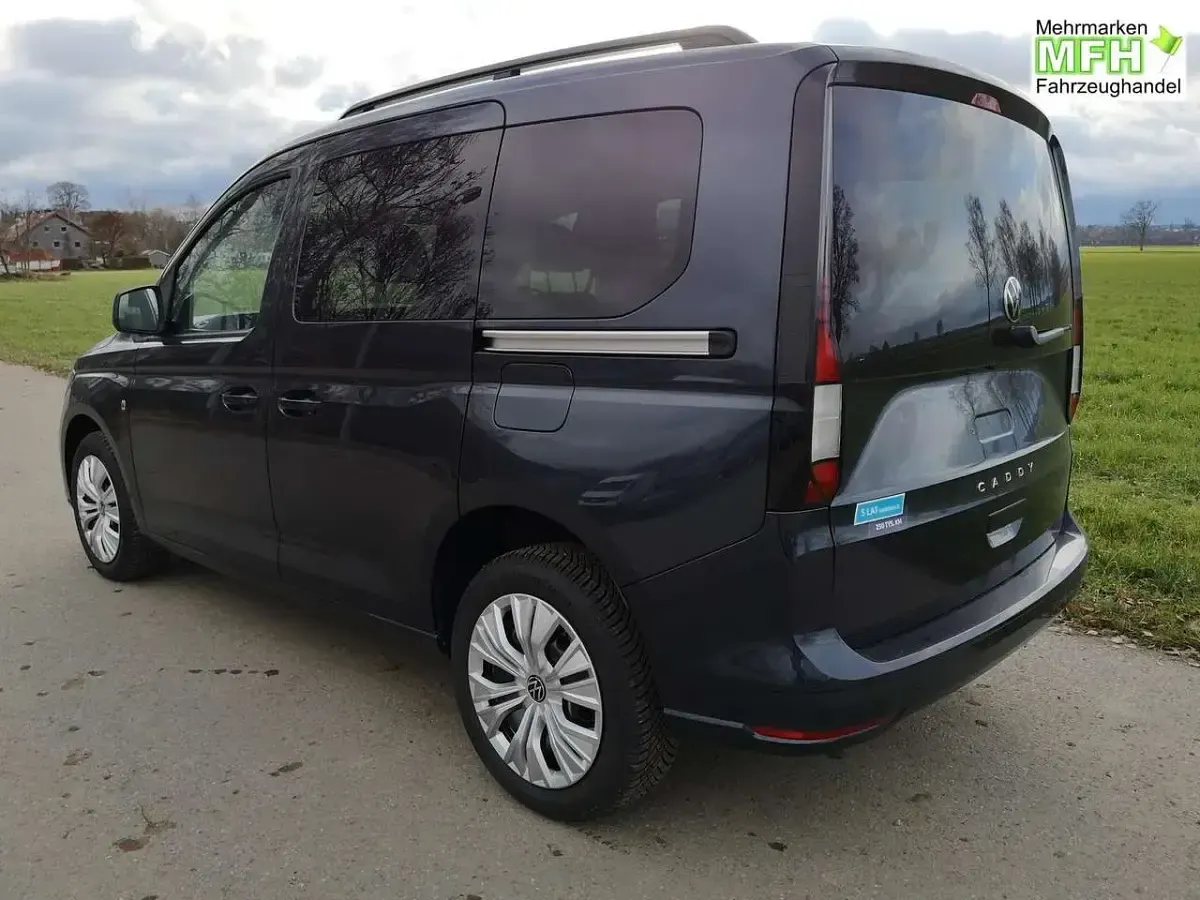 Neu VW Caddy Basis 102 PS (75 kW) 2026 Starlightblau metallic Van / Kleinbus