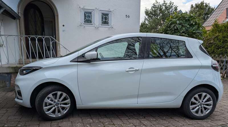 Weiß Gebraucht 2019 Renault Zoe Experience Kleinwagen | 10.950 € (Fairer Preis) - Bild 1/4
