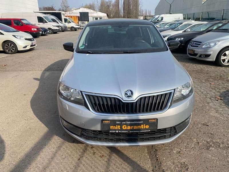 Gebraucht Skoda Rapid 90 PS (66 kW) 2015 Silber Kleinwagen