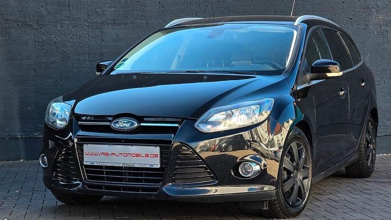 Gebraucht Ford Focus Titanium 116 PS (85 kW) 2011 Schwarz Limousine