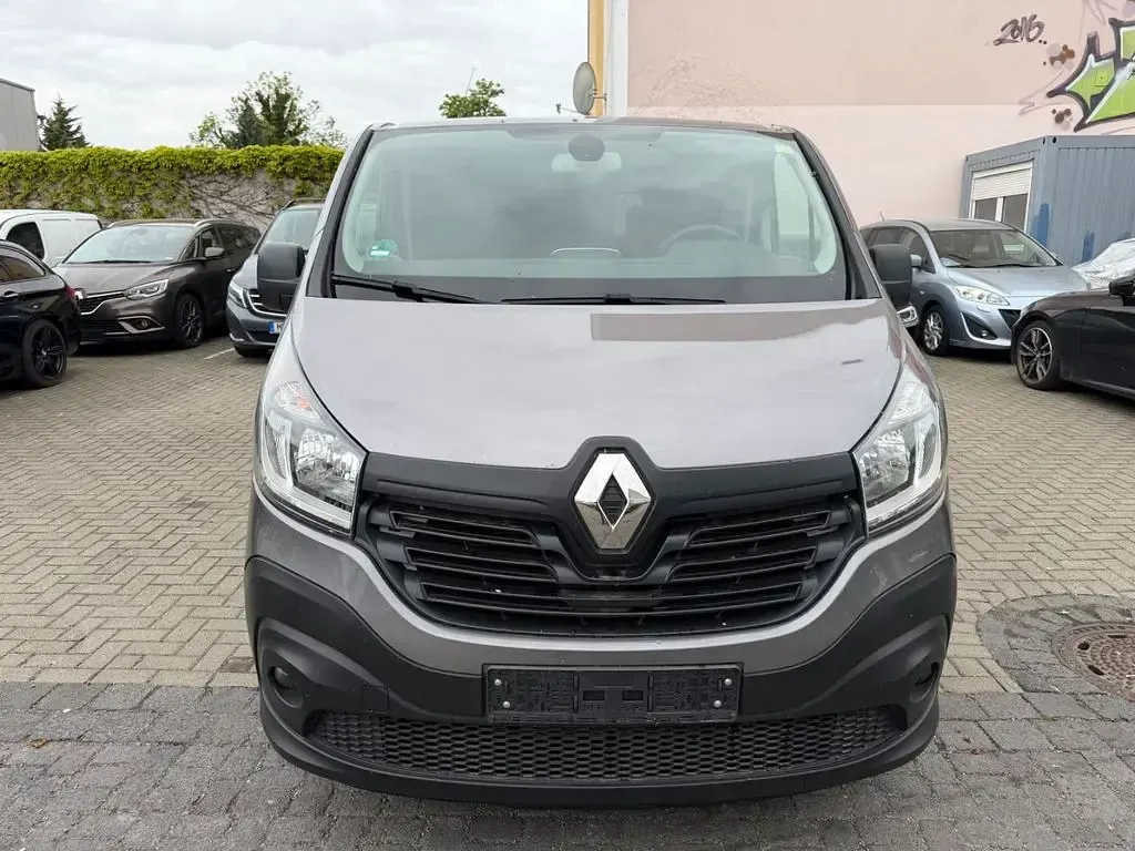 Brugt Renault Trafic Expression 125 HK (91 kW) 2017 Grå MPV