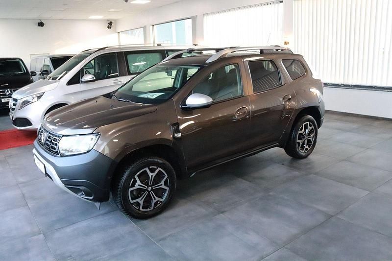 Braun Gebraucht 2020 Dacia Duster Prestige SUV | 8.950 € (Superpreis) - Bild 1/4