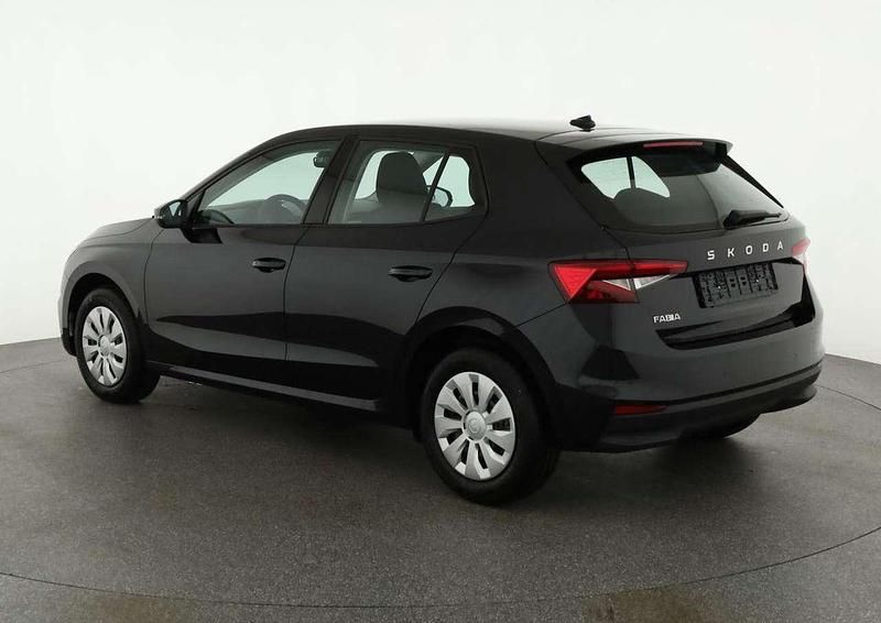 Neu Skoda Fabia Selection 95 PS (69 kW) 2025 Black magic perleffekt Limousine