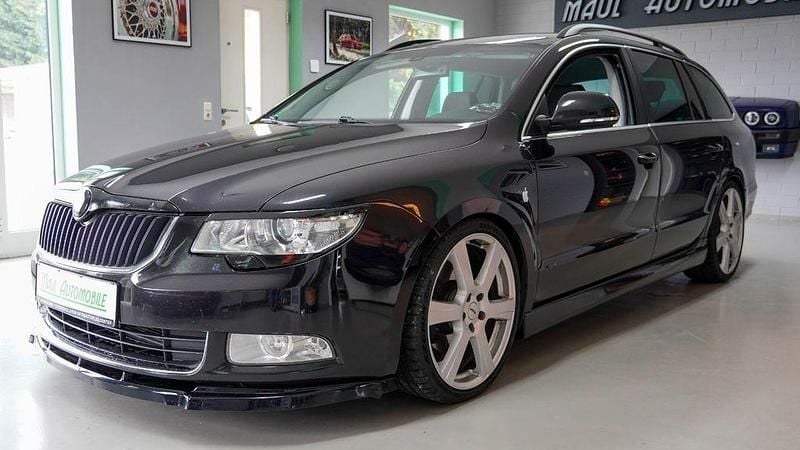 Gebraucht Skoda Superb Exclusive 140 PS (102 kW) 2013 Cerna magic/black magic Kombi