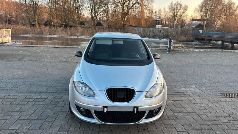 Gebraucht Seat Altea 102 PS (75 kW) 2006 Silber Van / Kleinbus