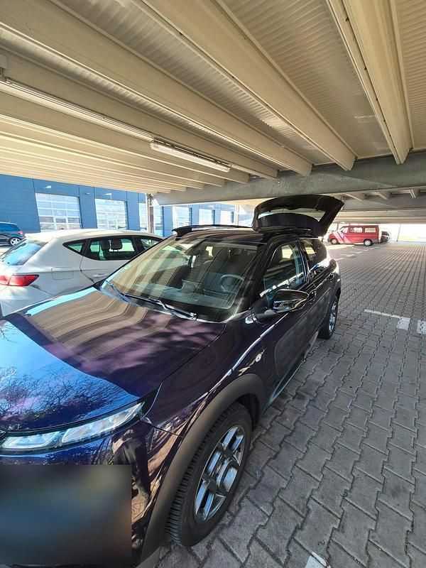 Gebraucht Citroën C4 Cactus Shine 100 PS (73 kW) 2015 Violet Kleinwagen