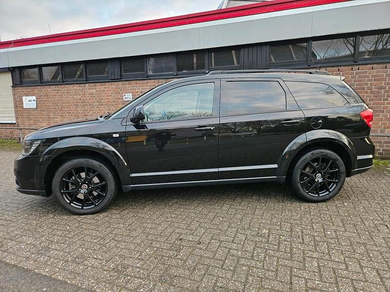 Schwarz Gebraucht 2014 Fiat Freemont SUV | 9.500 € (Fairer Preis) - Bild 1/4