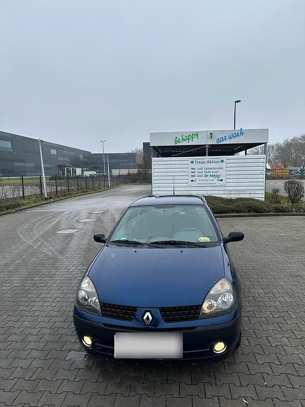 Second-hand Renault Clio II 2002 Albastru Hatchback