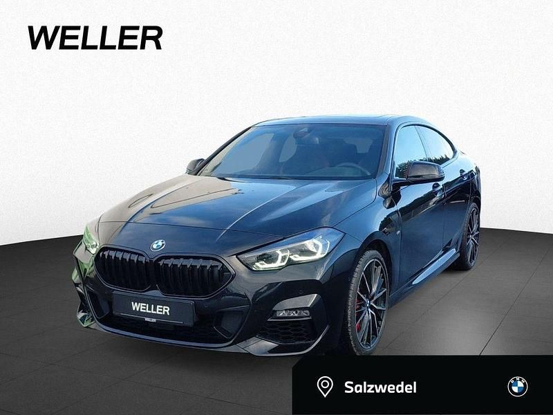 Black sapphire (schwarz) Gebraucht 2024 BMW 220 M Sport Coupé | 33.990 € (Guter Preis) - Bild 1/4