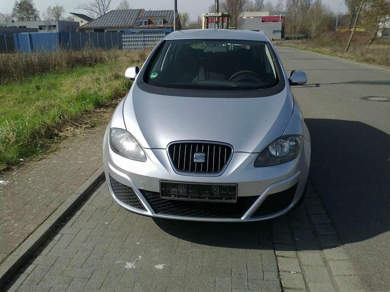 Gebraucht Seat Altea Reference 86 PS (63 kW) 2009 Silber Kombi