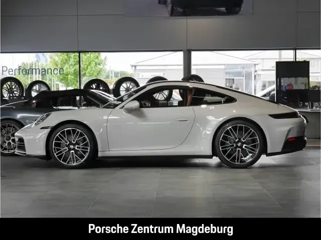Neu Porsche 911 Carrera Chrono 394 PS (289 kW) 2026 Weiss Coupé