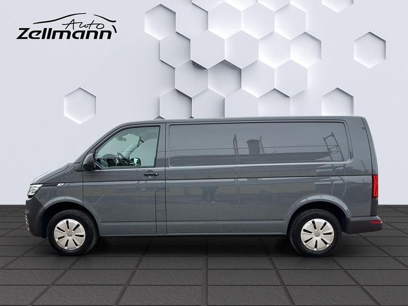 Gebraucht VW T6.1 110 PS (80 kW) 2024 Grau Van