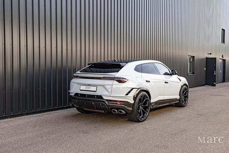Gebraucht Lamborghini Urus 666 PS (489 kW) 2024 Bianco icarus SUV