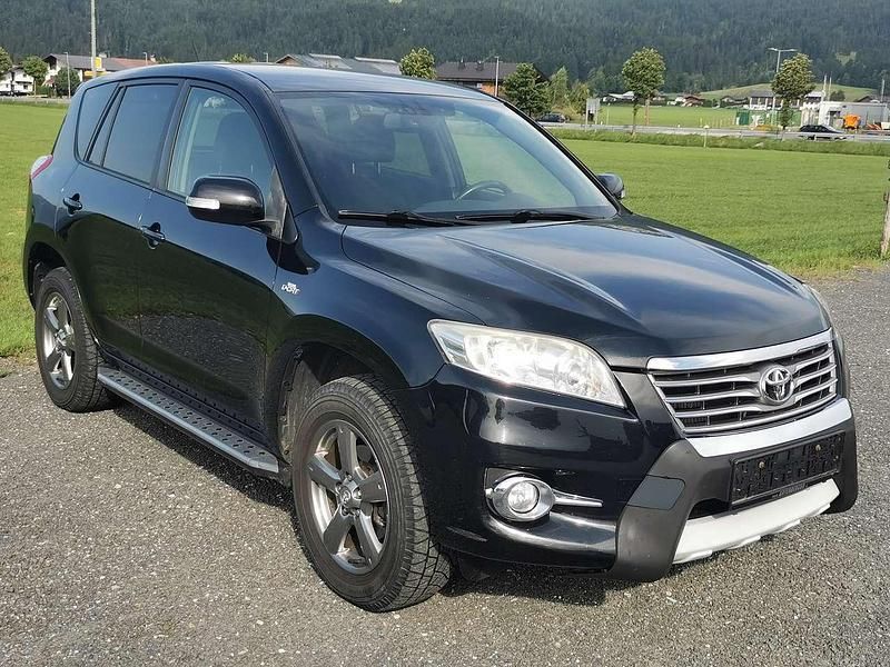 Schwarz Gebraucht 2013 Toyota RAV4 Life SUV | 8.950 € (Superpreis) - Bild 1/4