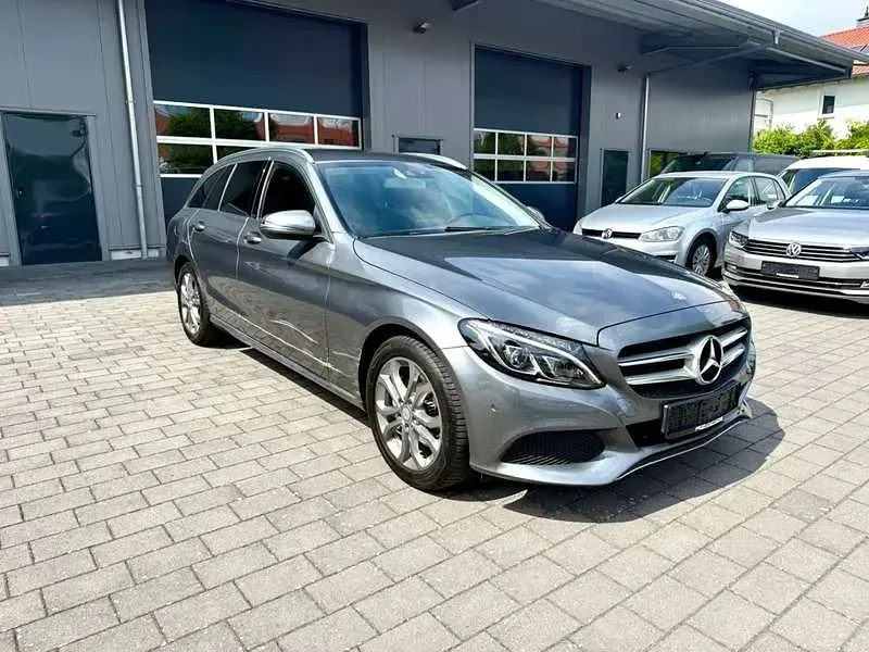 Gebraucht Mercedes C200 184 PS (135 kW) 2016 Grau Kombi