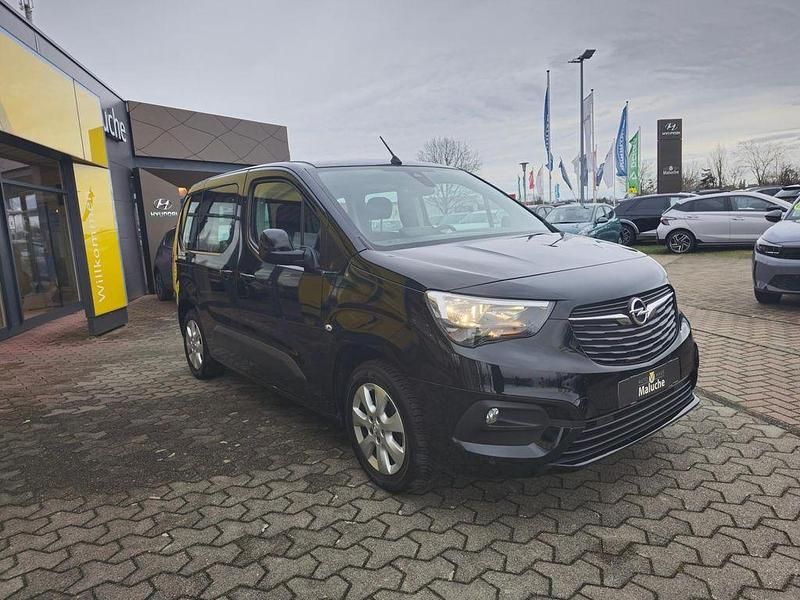 Gebraucht Opel Combo Life S 131 PS (96 kW) 2019 Nacht schwarz Van / Kleinbus