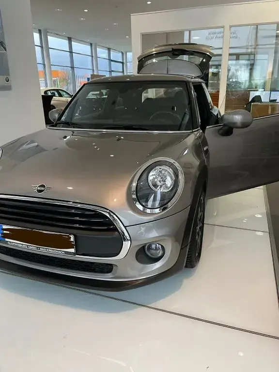 Gebraucht Mini ONE 102 PS (75 kW) 2020 Silber Kleinwagen