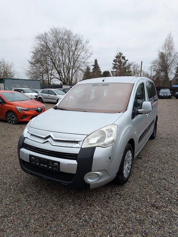 Gebraucht Citroën Berlingo 98 PS (72 kW) 2011 Silber Van / Kleinbus