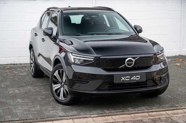Schwarz Gebraucht 2022 Volvo XC40 Core SUV | 25.790 € (Superpreis) - Bild 1/4