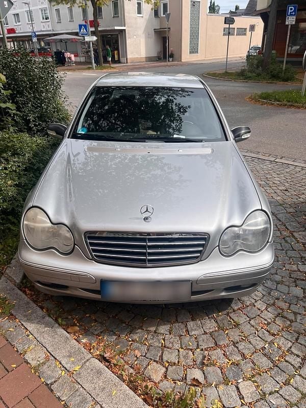 Gebraucht Mercedes C220 143 PS (105 kW) 2001 Limousine