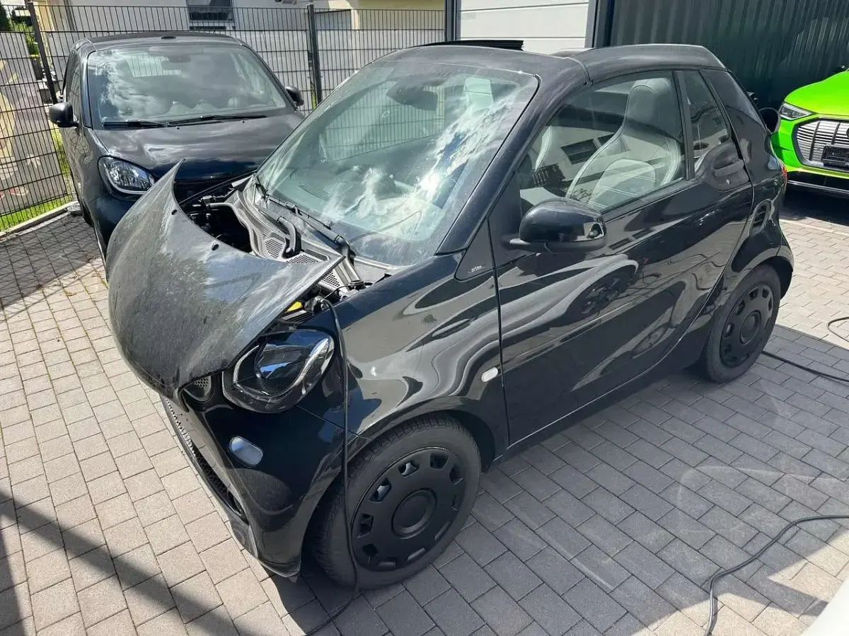 Gebraucht Smart ForTwo Cabrio Prime 60 kW (82 PS) 2017 Schwarz Cabrio