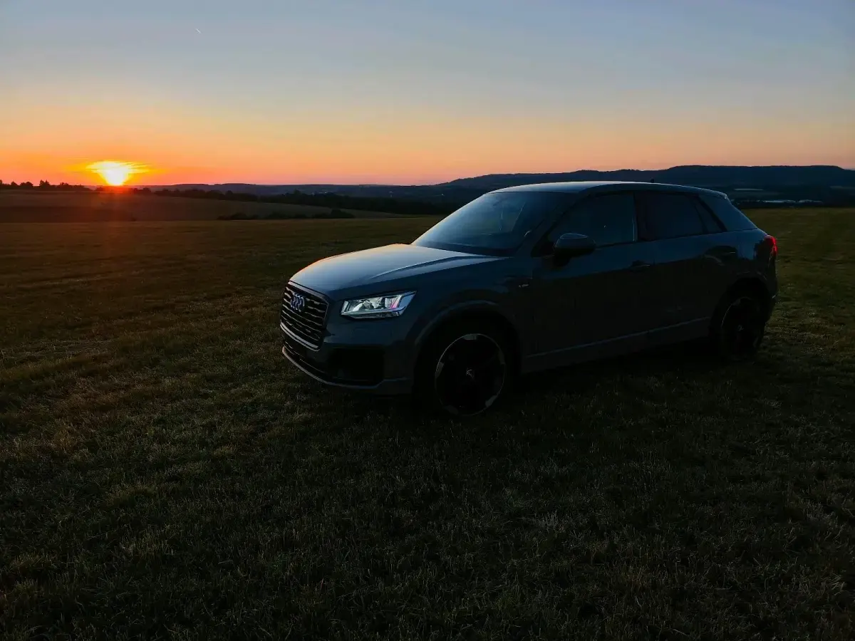 Gebraucht Audi Q2 Sport 150 PS (110 kW) 2018 Grau SUV