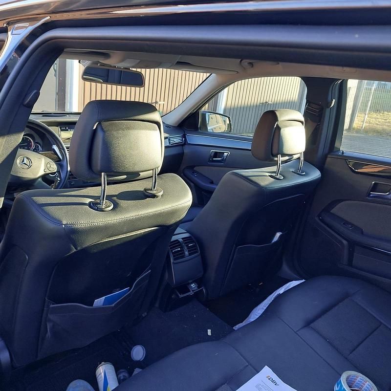 Gebraucht Mercedes E220 2011 Schwarz Kombi