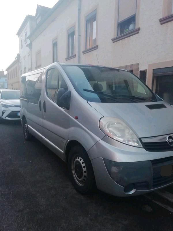 Gebraucht Opel Vivaro 145 PS (106 kW) 2006 Grau Van / Kleinbus
