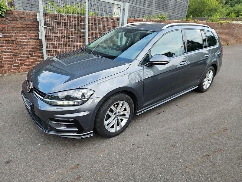 Grau Gebraucht 2019 VW Golf VII Highline Kombi | 11.500 € (Guter Preis) - Bild 1/4