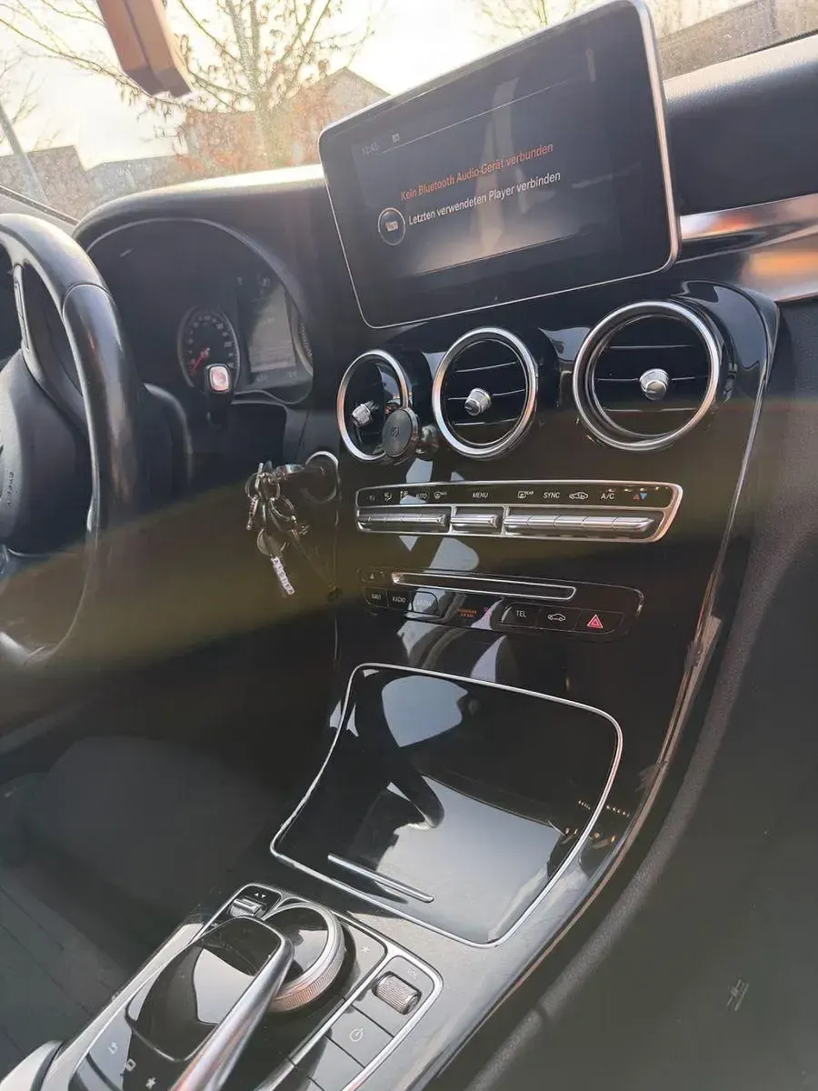 Gebraucht Mercedes C220 170 PS (125 kW) 2015 Schwarz Limousine