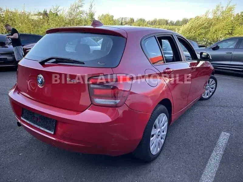 Gebraucht BMW 114 102 PS (75 kW) 2013 Rot Kleinwagen