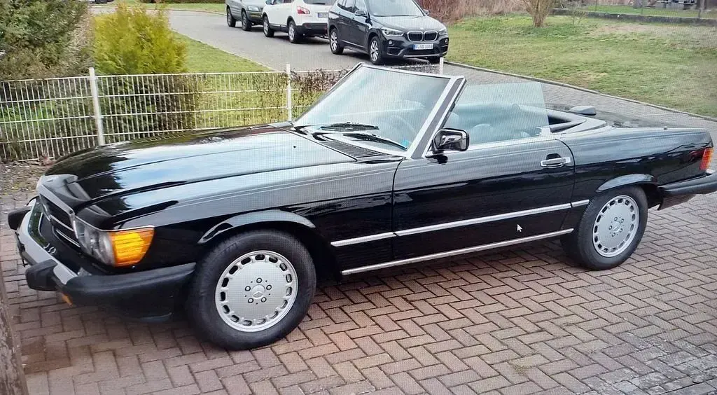 Gebraucht Mercedes 560 227 PS (166 kW) 1987 Schwarz Cabrio