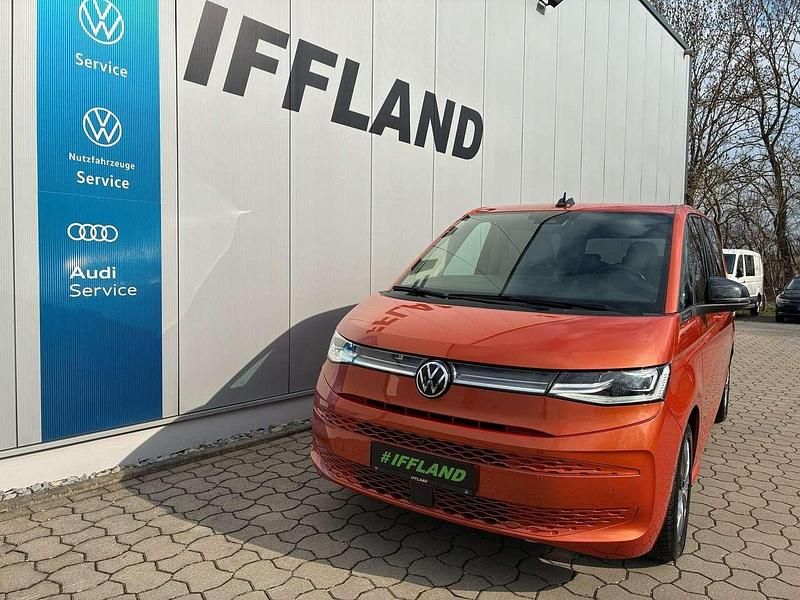 Gebraucht VW Multivan Energetic 218 PS (160 kW) 2022 Energetic orange metallic Van