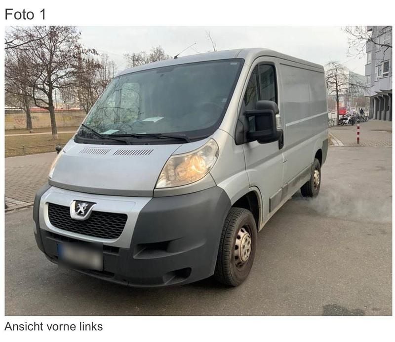 Gebraucht Peugeot Boxer 131 PS (96 kW) 2012 Silber Van