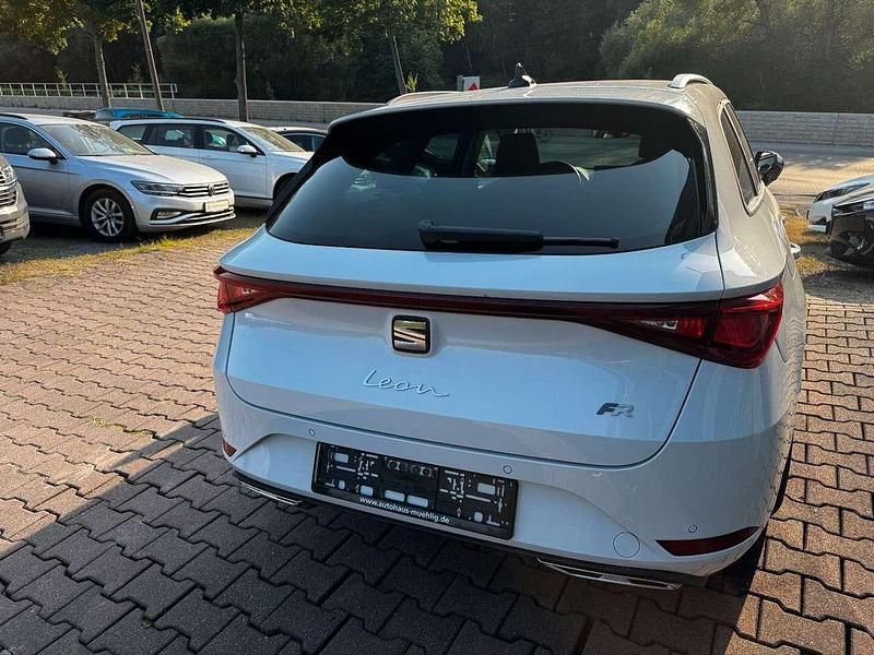 Gebraucht Seat Leon FR 116 PS (85 kW) 2024 "nevada" weiss Kombi
