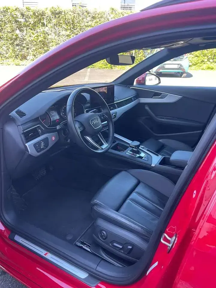 Używany Audi A4 Advanced 190 KM (139 kW) 2020 Czerwony Kombi