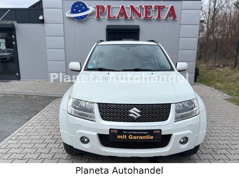 Gebraucht Suzuki Grand Vitara 169 PS (124 kW) 2012 Weiß SUV