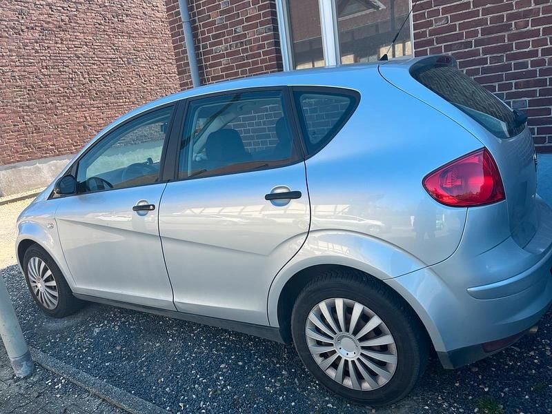 Używany Seat Altea 102 KM (75 kW) 2005 Srebrny Minivan