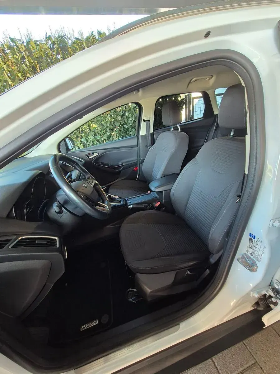 Brugt Ford Focus Titanium 125 HK (91 kW) 2016 Hvid Sedan