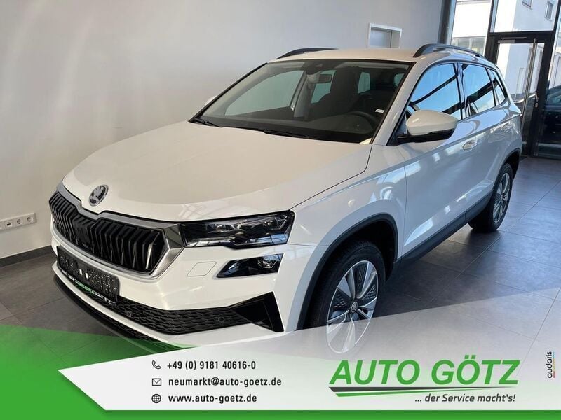 Weiß Gebraucht 2024 Skoda Karoq Selection SUV | 26.690 € (Superpreis) - Bild 1/4