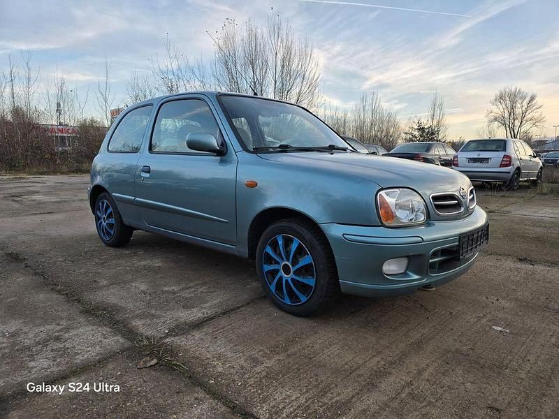 Blau Gebraucht 2001 Nissan Micra Comfort Limousine | 1.450 € (Fairer Preis) - Bild 1/4