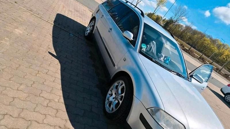 Gebraucht VW Passat 131 PS (96 kW) 2001 Silber Kombi
