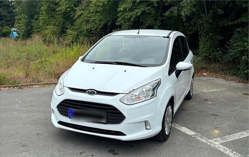 Weiß Gebraucht 2017 Ford B-MAX Van / Kleinbus | 8.390 € (Guter Preis) - Bild 1/4
