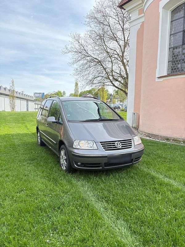 Usata VW Sharan 140 CV (102 kW) 2009 Grigio Monovolume