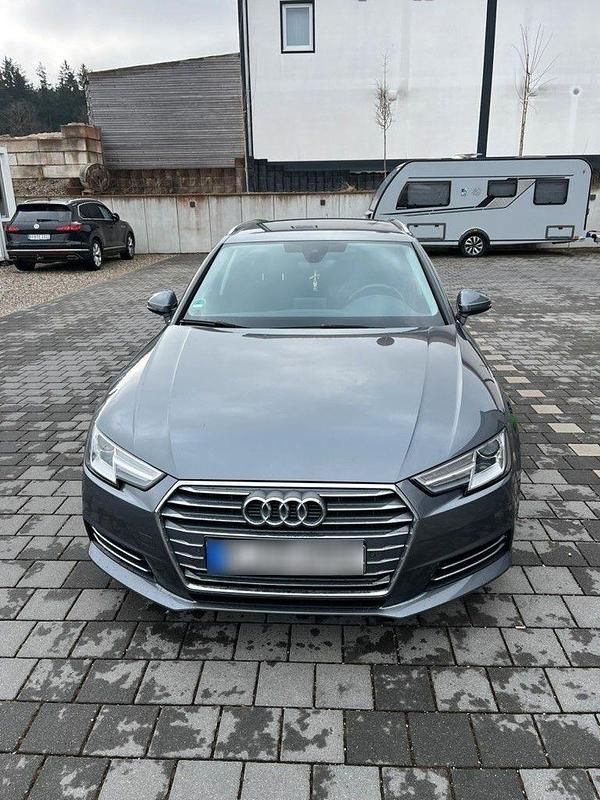 Gebraucht Audi A4 Sport 190 PS (139 kW) 2017 Grau Kombi
