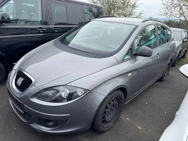Gebraucht Seat Altea XL Comfort 102 PS (75 kW) 2009 Delfin grey Van / Kleinbus