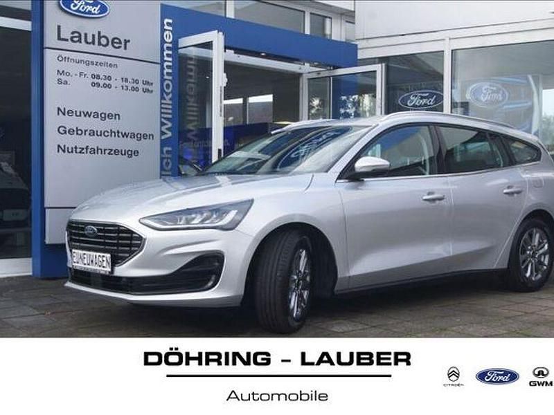 Gebraucht Ford Focus Titanium 125 PS (91 kW) 2024 Moondust silver Kombi