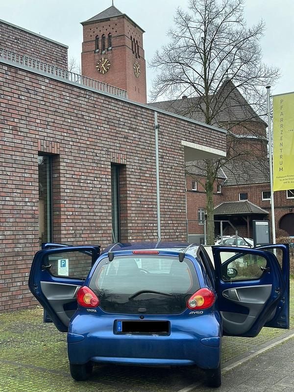 Gebraucht Toyota Aygo Cool 68 PS (50 kW) 2009 Blau Kleinwagen